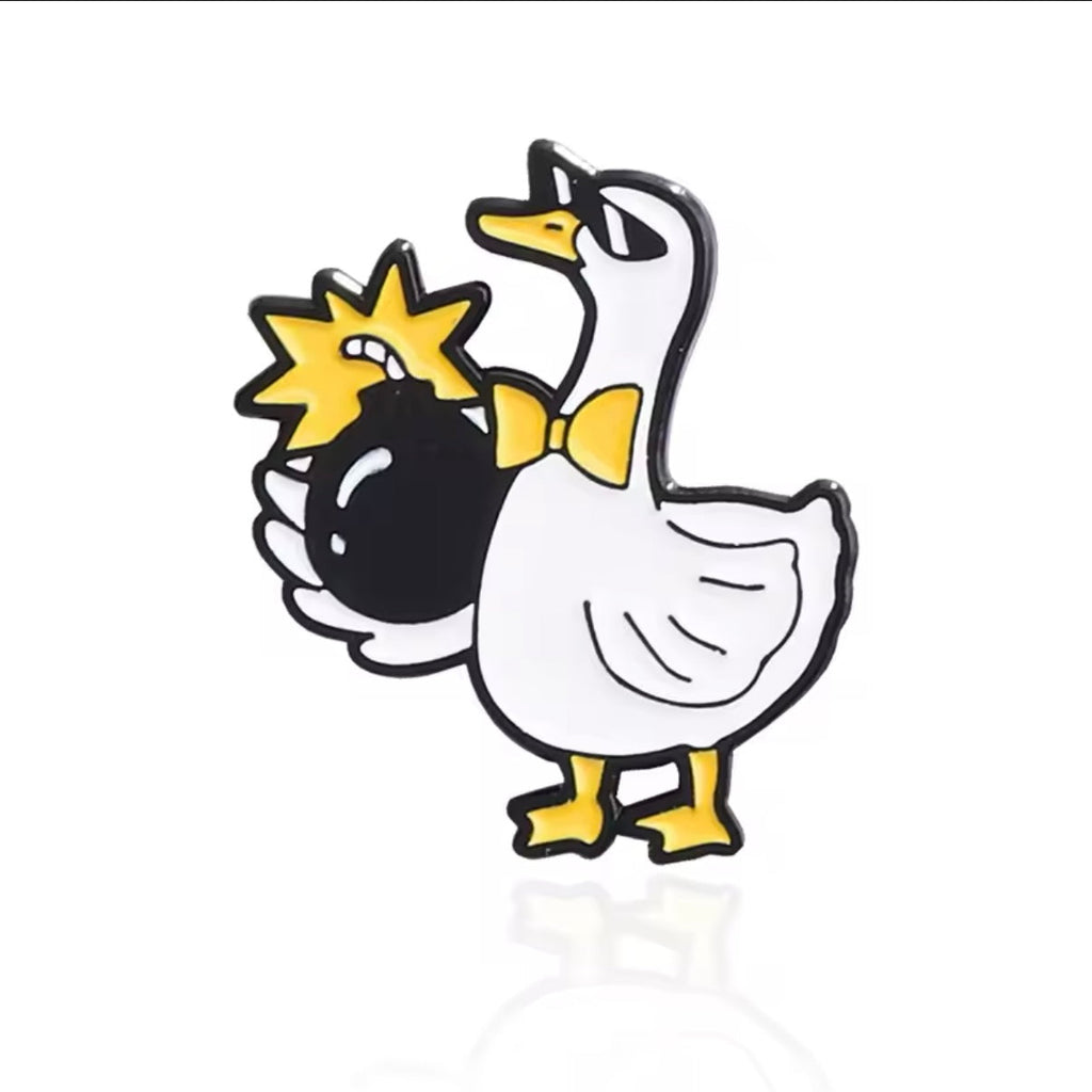 pins canard blanc avec explosif