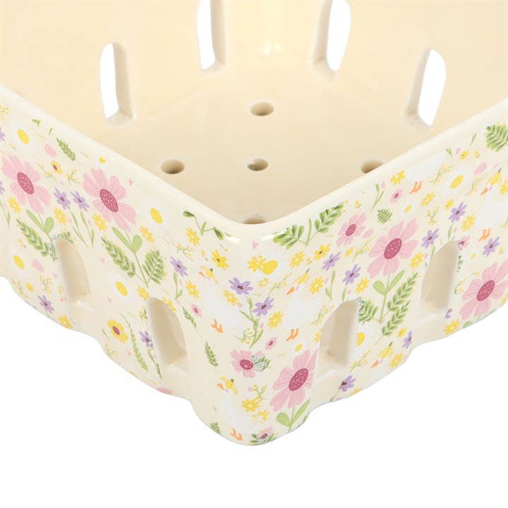 Ceramic berry basket with floral duck pattern