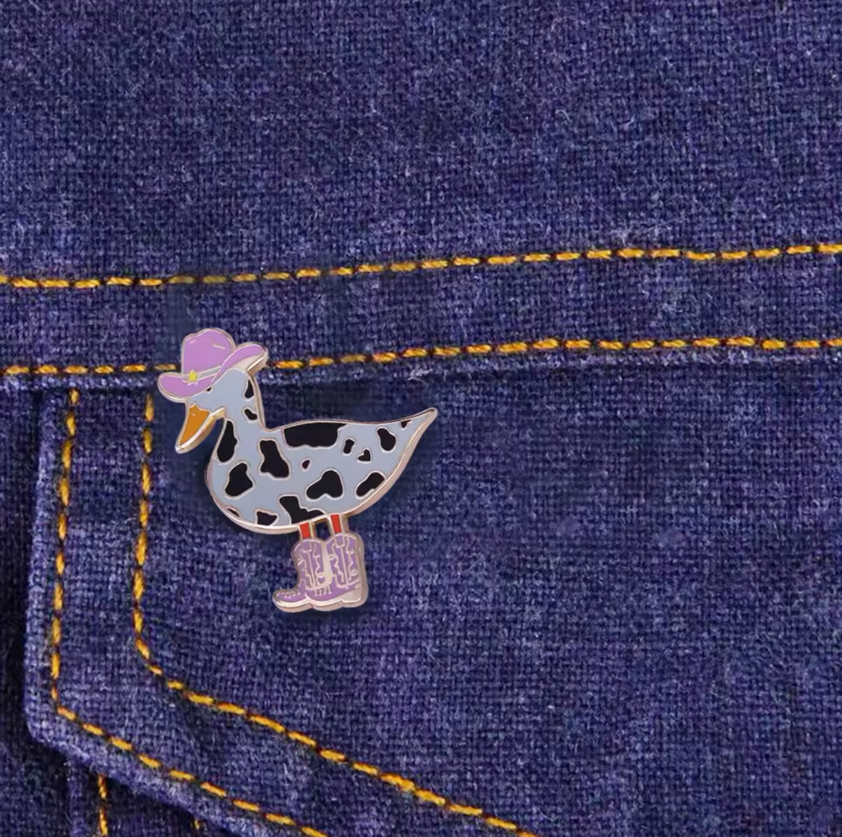 Pin's Canard Cow-Girl