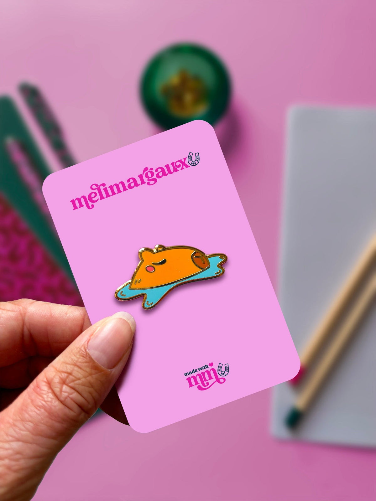 Capybaras | Pin’s emaillés — vue 19